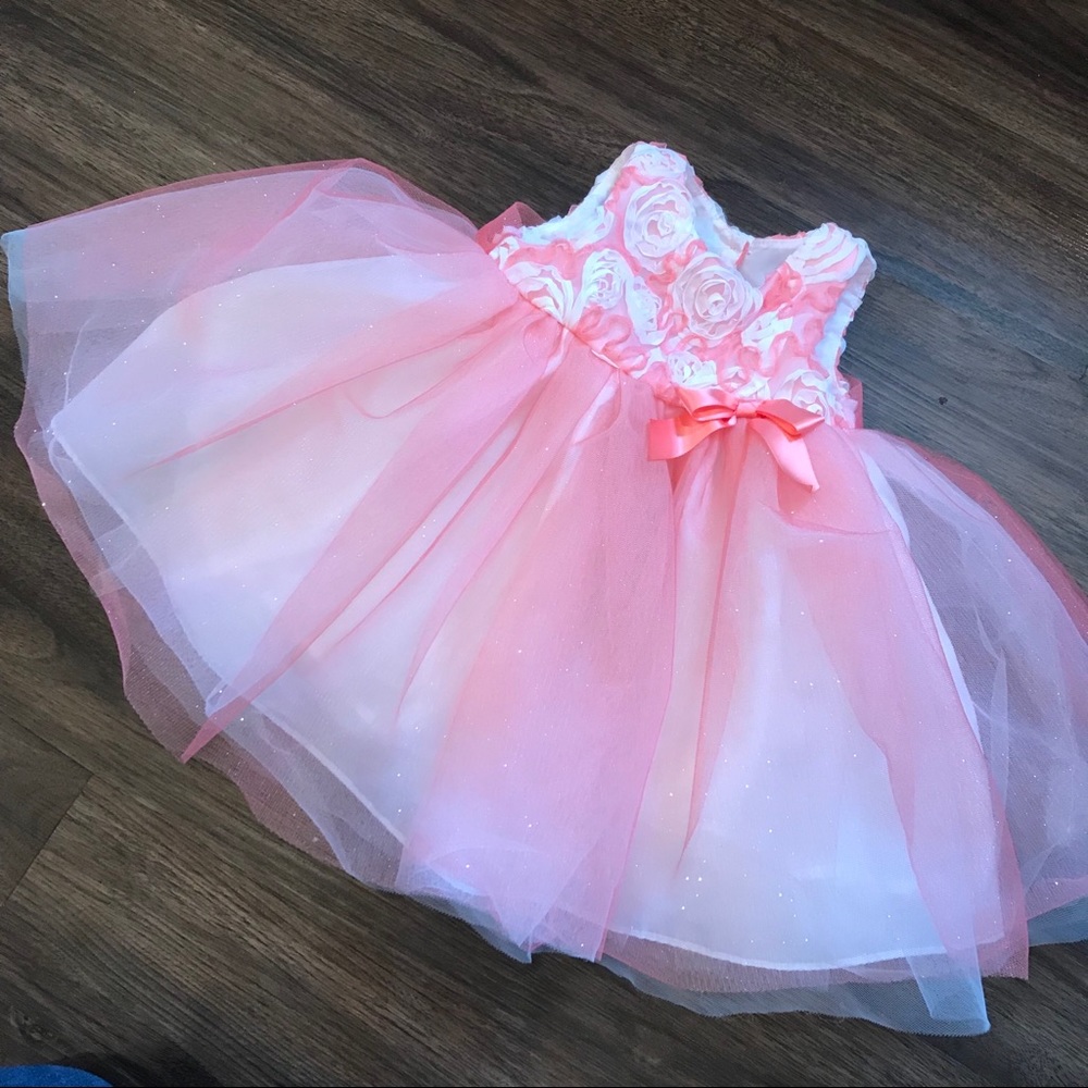 EUC! Adorable girls coral and white dress!